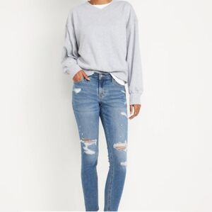 Old Navy Super Skinny Women's Blue Distressed Jeans Size 6.